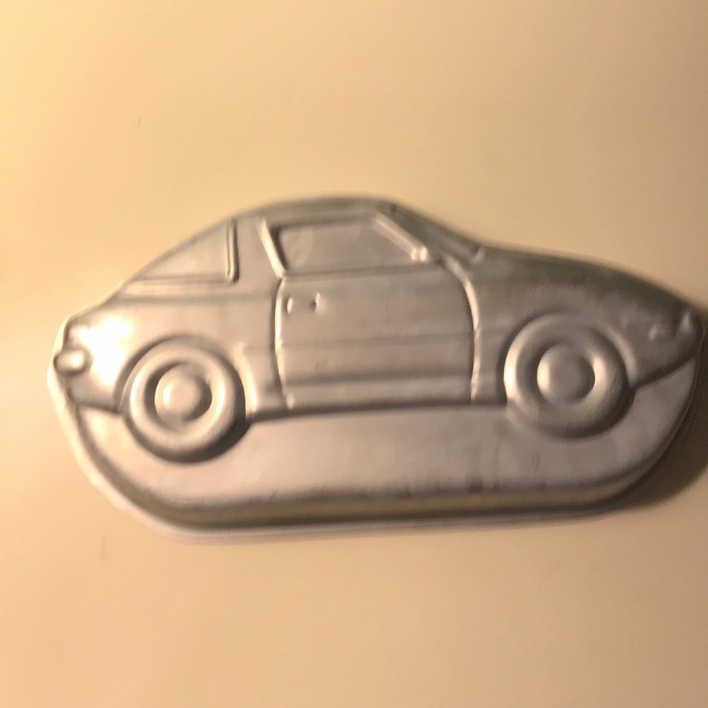 Wilton cake pan.